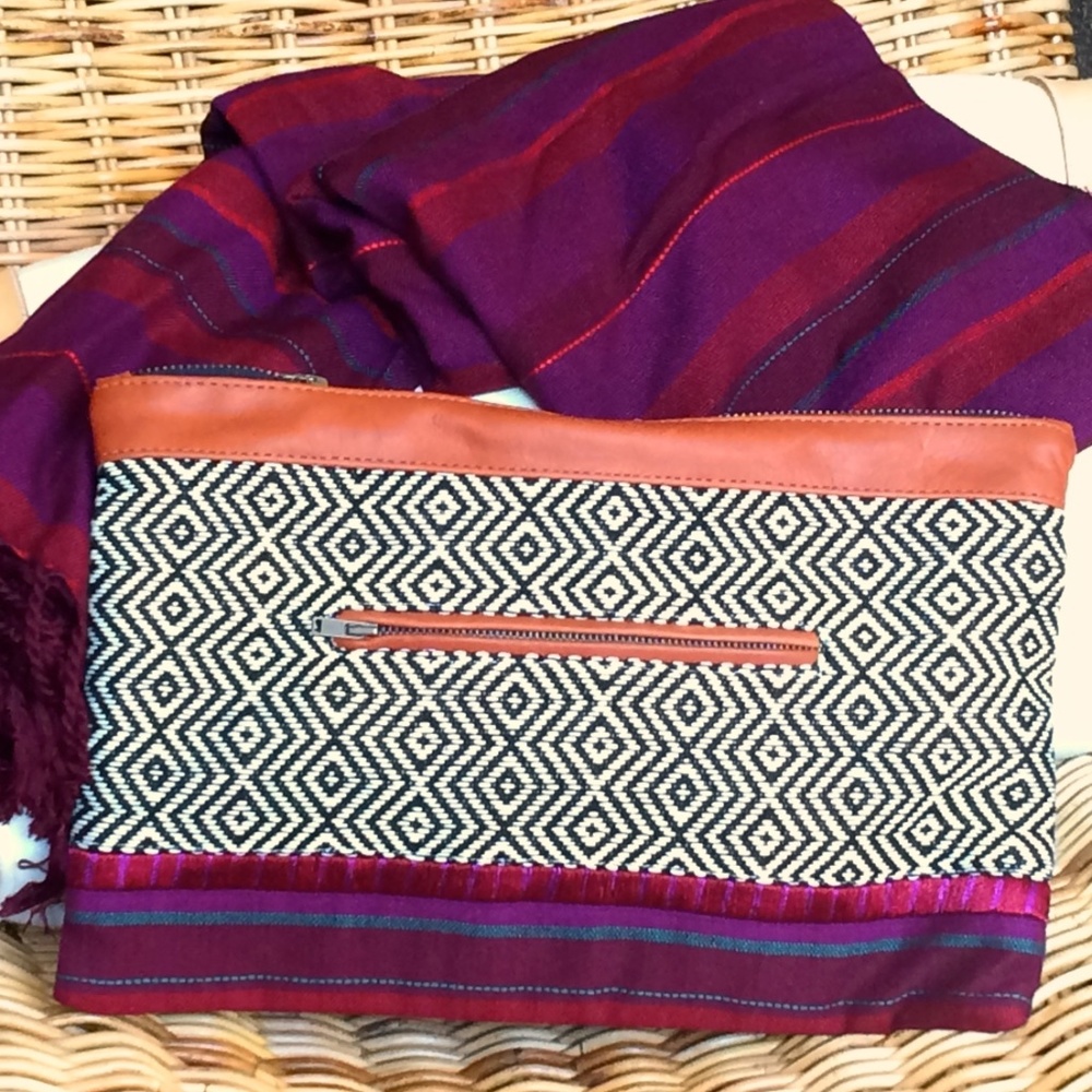 Estrella Clutch (Black, White and Aubergine Stripe)